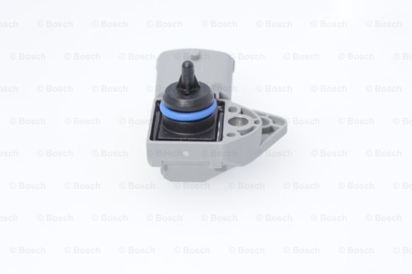Sensor, fuel pressure BOSCH 0261230110 4