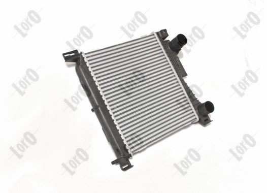 Charge Air Cooler LORO 008-018-0001 3