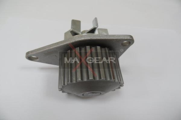 Water Pump, engine cooling MAXGEAR 470003