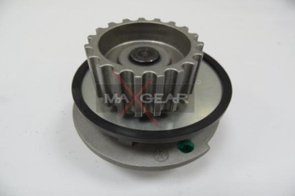 Water Pump, engine cooling MAXGEAR 470004