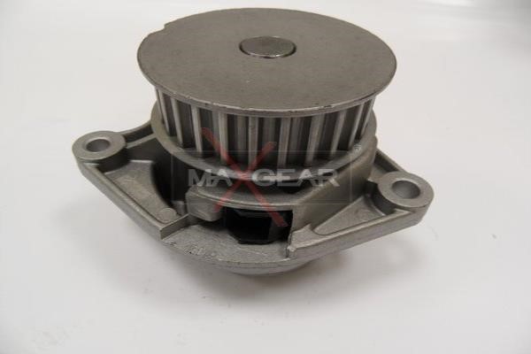 Water Pump, engine cooling MAXGEAR 470045