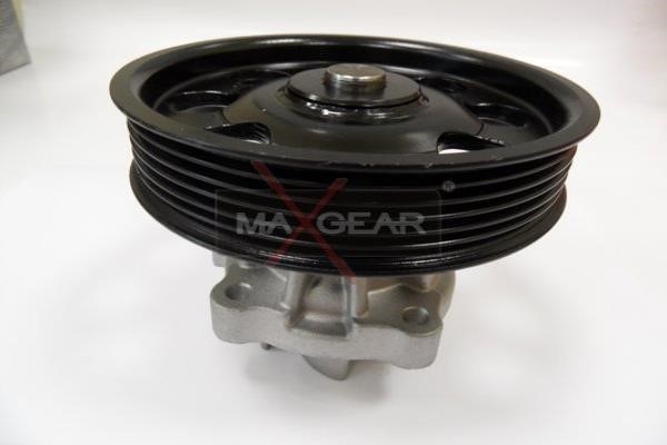 Water Pump, engine cooling MAXGEAR 470145