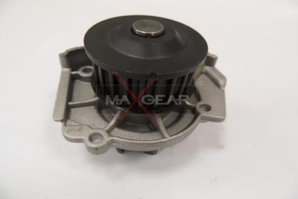 Water Pump, engine cooling MAXGEAR 470139