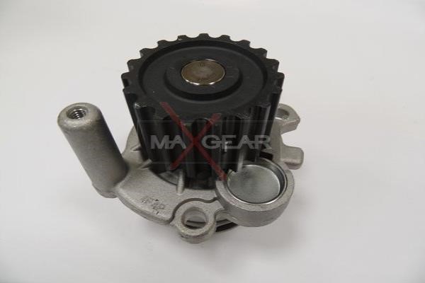 Water Pump, engine cooling MAXGEAR 470052