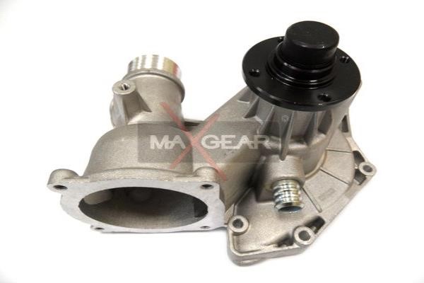 Water Pump, engine cooling MAXGEAR 470104
