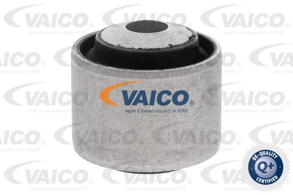 Mounting, control/trailing arm VAICO V30-4250