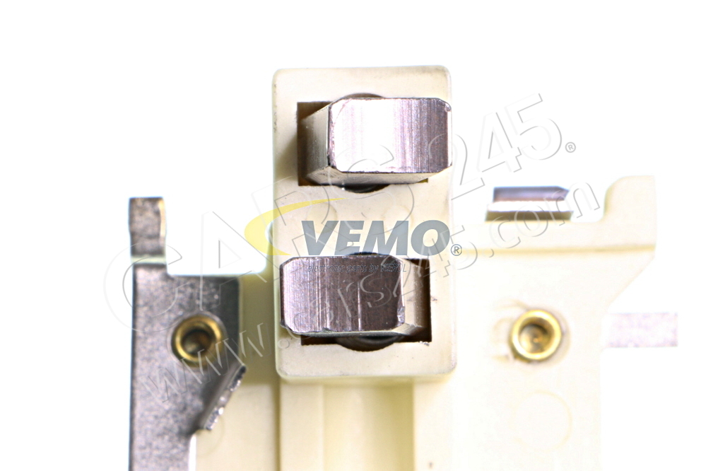 Alternator Regulator VEMO V30-77-0009 2
