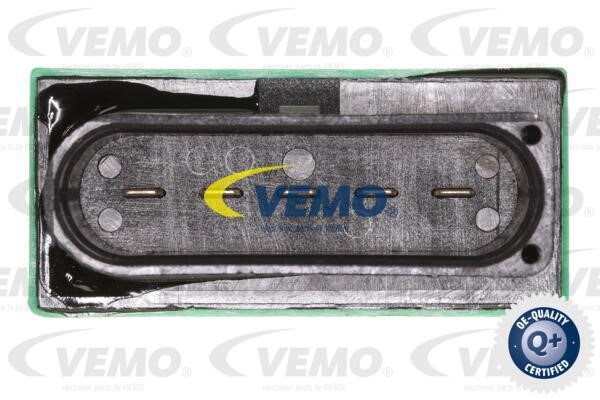 Relay, fuel pump VEMO V15-71-0066 2