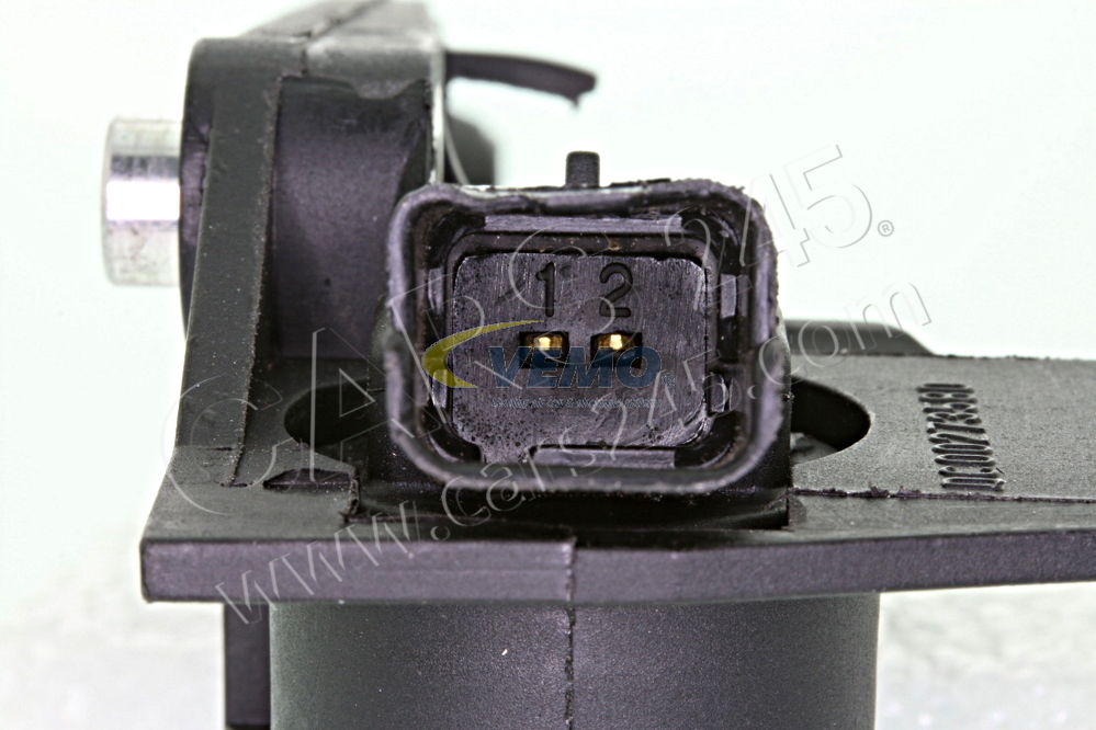 Sensor, crankshaft pulse VEMO V22-72-0031 2