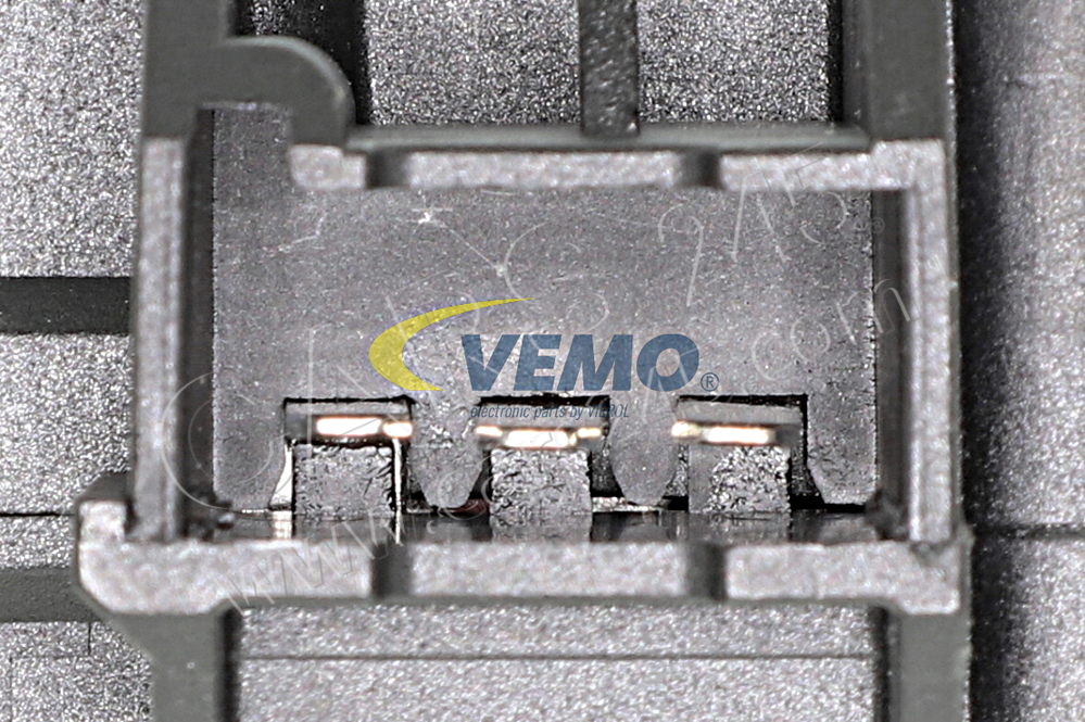 Switch, fuel pressure VEMO V25-73-0094 2