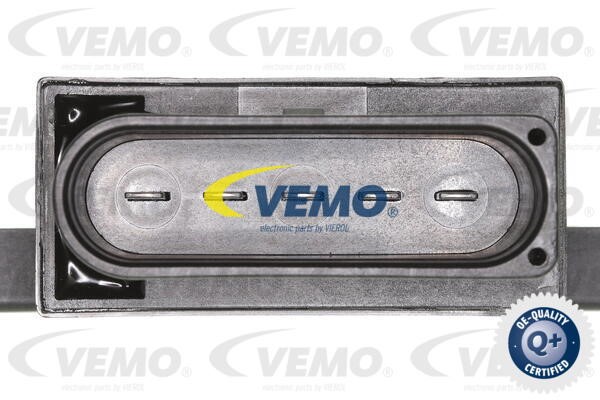 Relay, fuel pump VEMO V15-71-0068 2