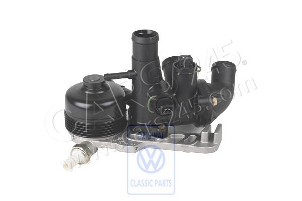 Vacuum pump with thermo- stat housing Volkswagen Classic 031145101E