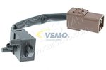 Switch, clutch control (cruise control) VEMO V42-73-0010