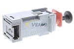 Switch, clutch control (cruise control) VEMO V40-73-0068